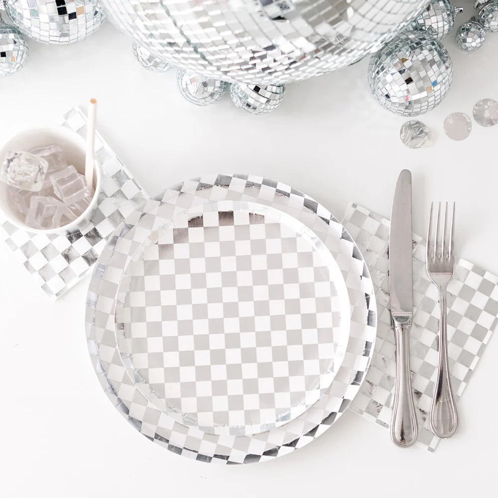 CHECK IT! DAZZLING DIAMOND DINNER PLATES