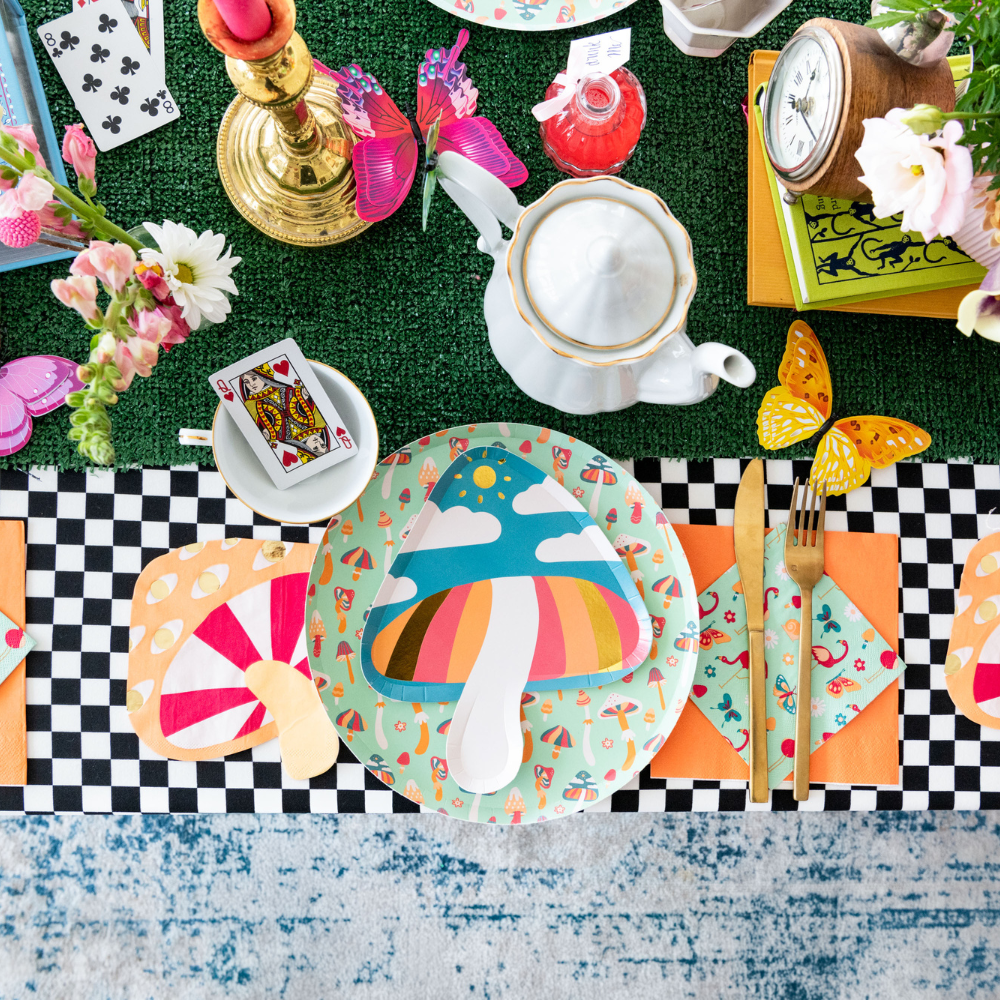 alice in wonderland inspired tablescape by Jollity & Co