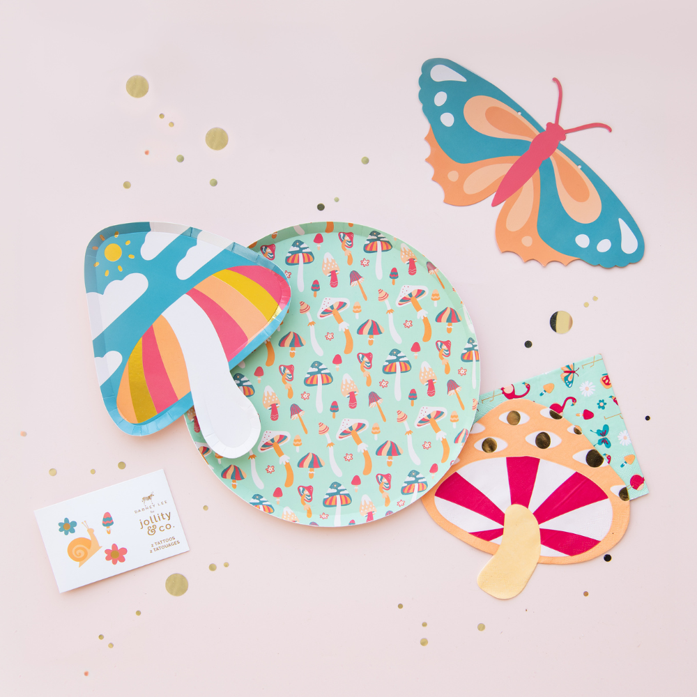 alice in wonderland party supplies by Jollity & Co 