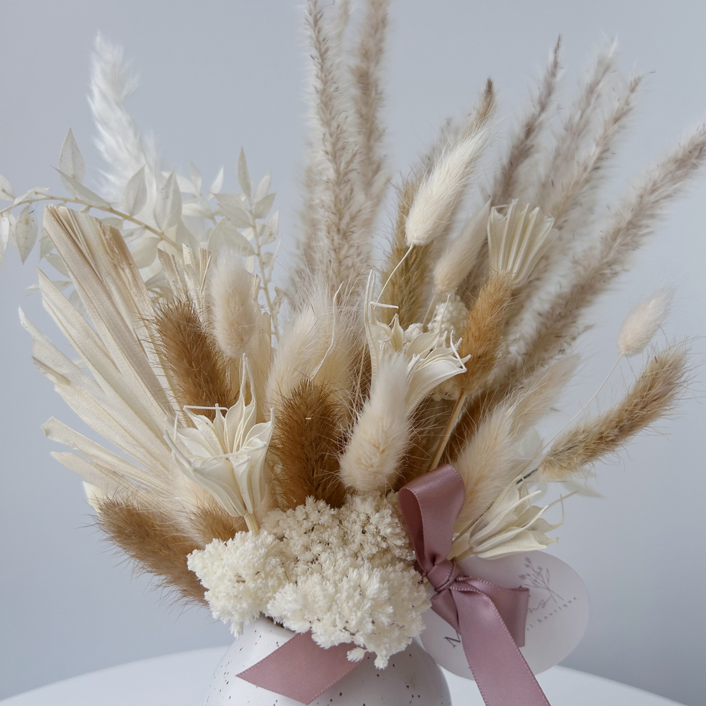 DRIED PAMPAS FLORAL ARRANGEMENTS