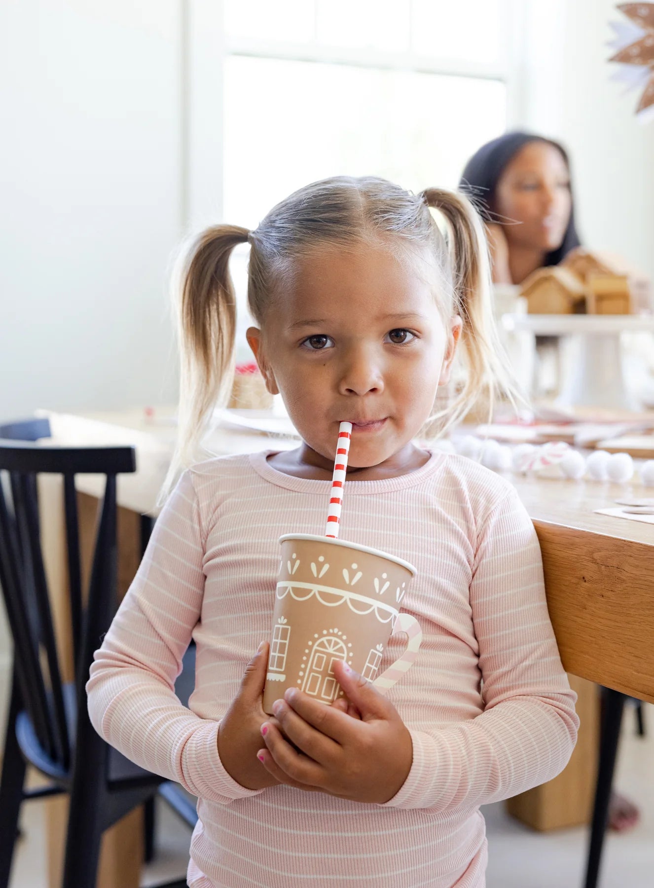 GINGERBREAD HOUSE PAPER PARTY CUP