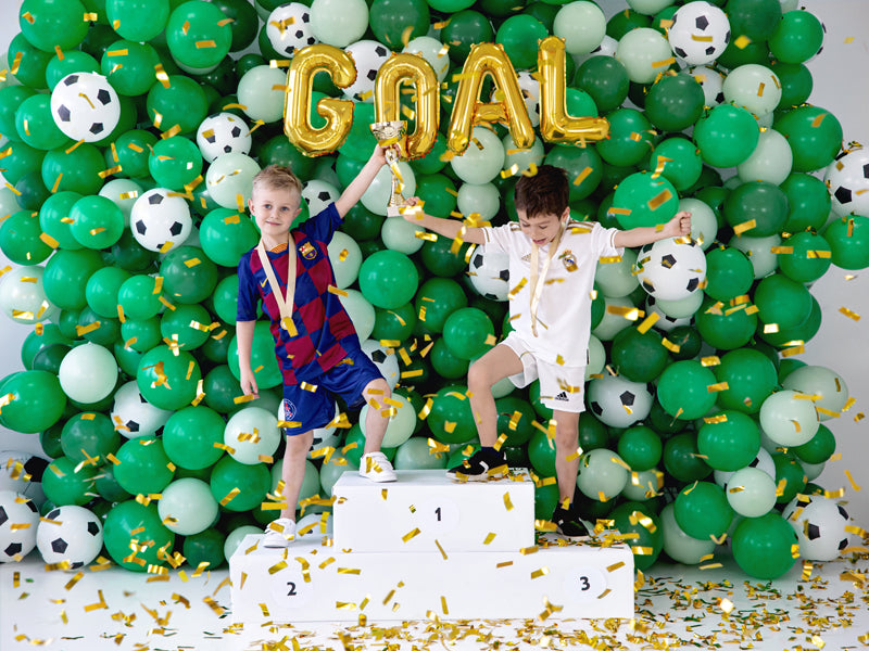 soccer balloon garland