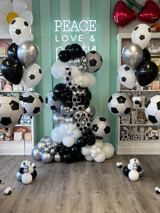 soccer balloon garland and helium balloon bundles