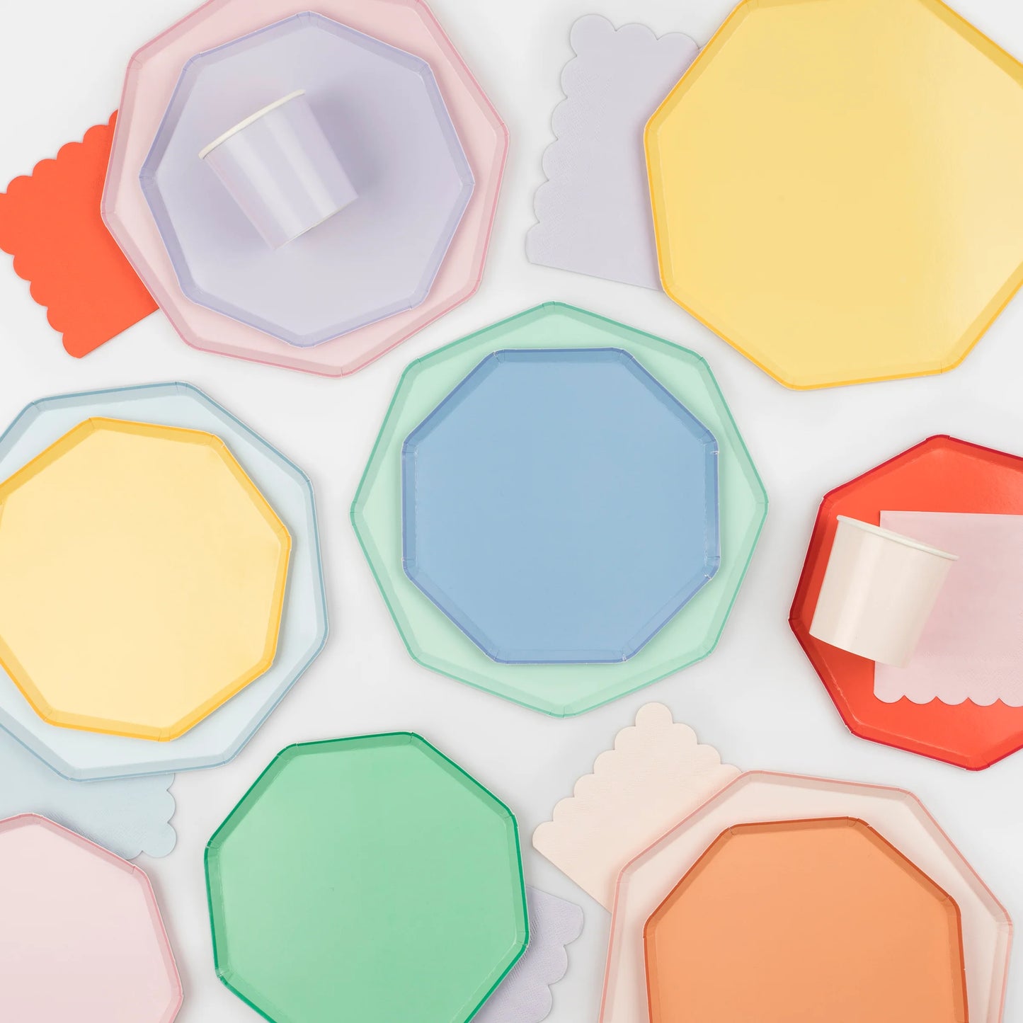 octagon shaped solid colour paper plates 