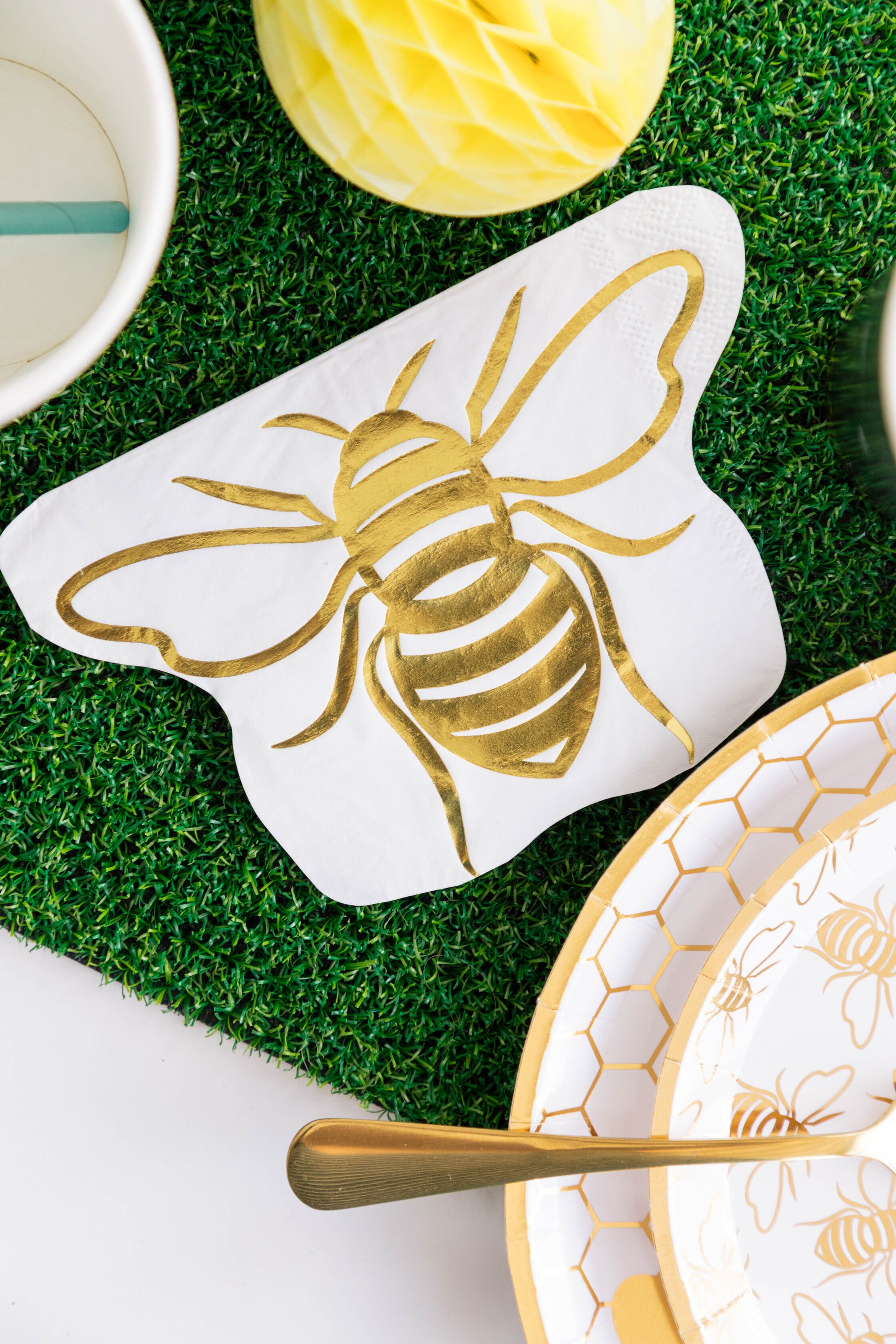 Hey, Bae-Bee Small Bee Cocktail Napkins